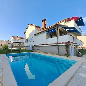  Apartment Casa Antonio With Swimming Pool