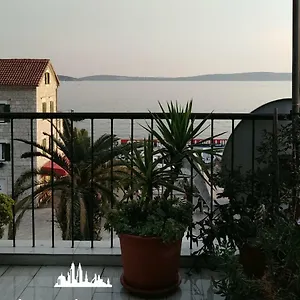 https://apartments-nina-riva.splithotels.org